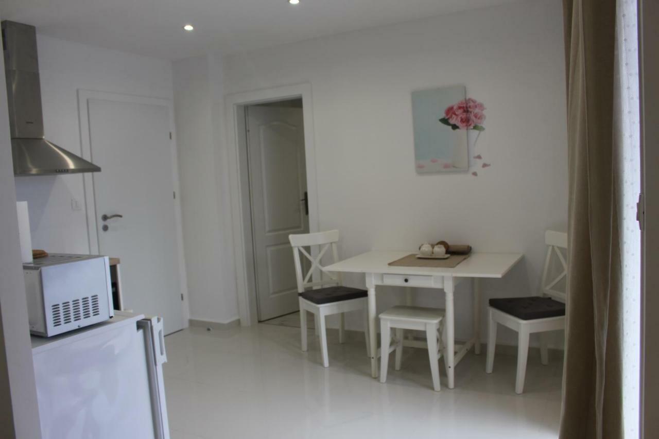 Apartments Helena Bibinje Bagian luar foto
