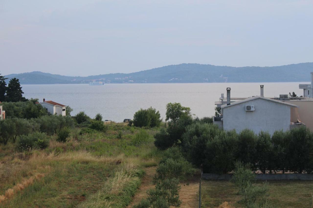 Apartments Helena Bibinje Bagian luar foto